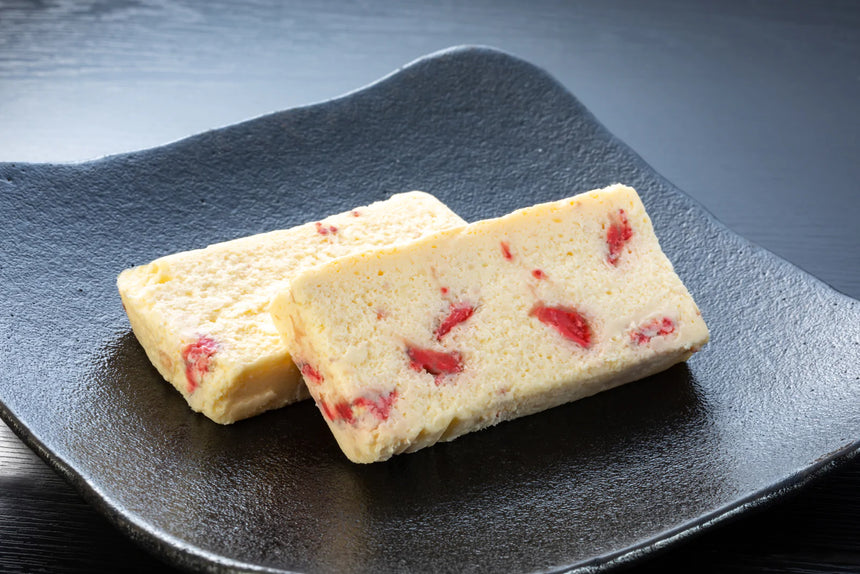 【日本料理 卯之庵】濃厚イチゴのチーズケーキ