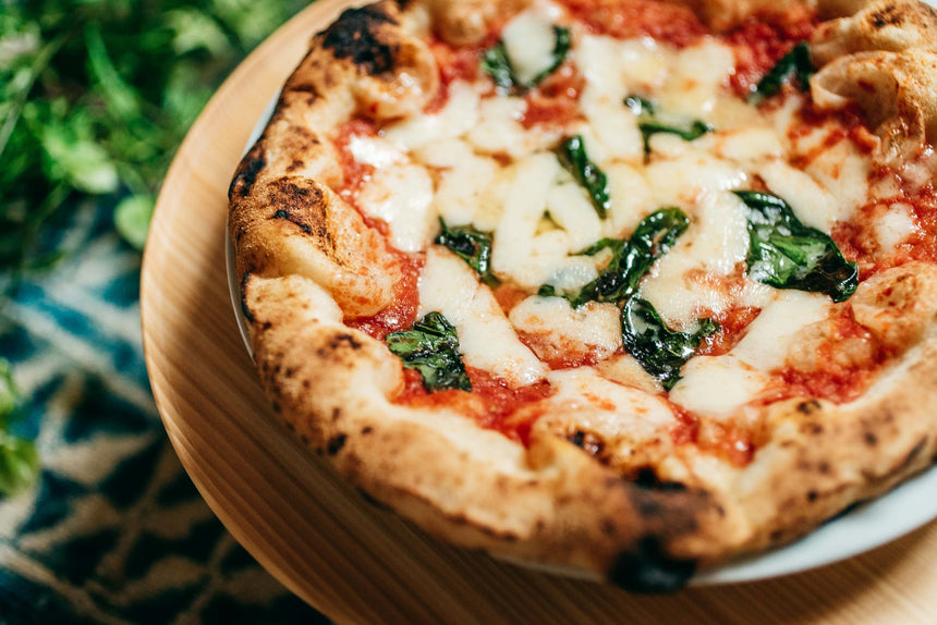 【ICARO PIZZA Lab(イーカロ ピッツァ ラボ)】本格薪窯で焼くナポリピッツァのセット