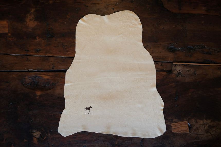 【miru.】鹿革枕カバー