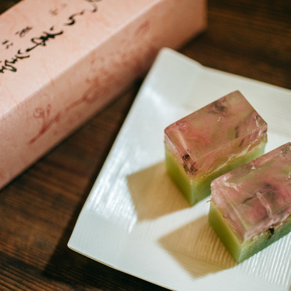 吉野山 萬松堂のさくら羊羹（2本入り） ならわし narawashi 送料無料